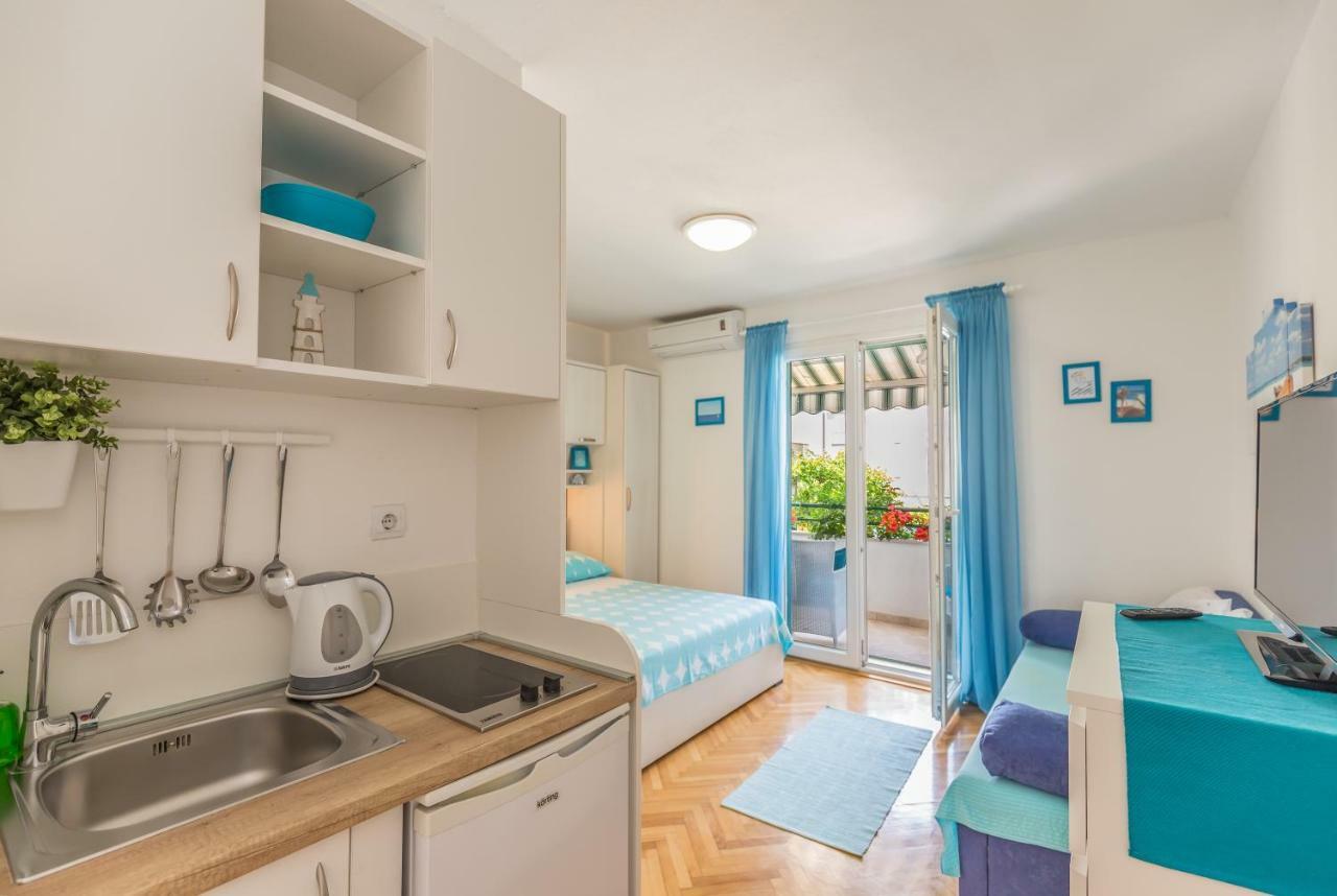 Apartmani Marko Tučepi Exterior foto