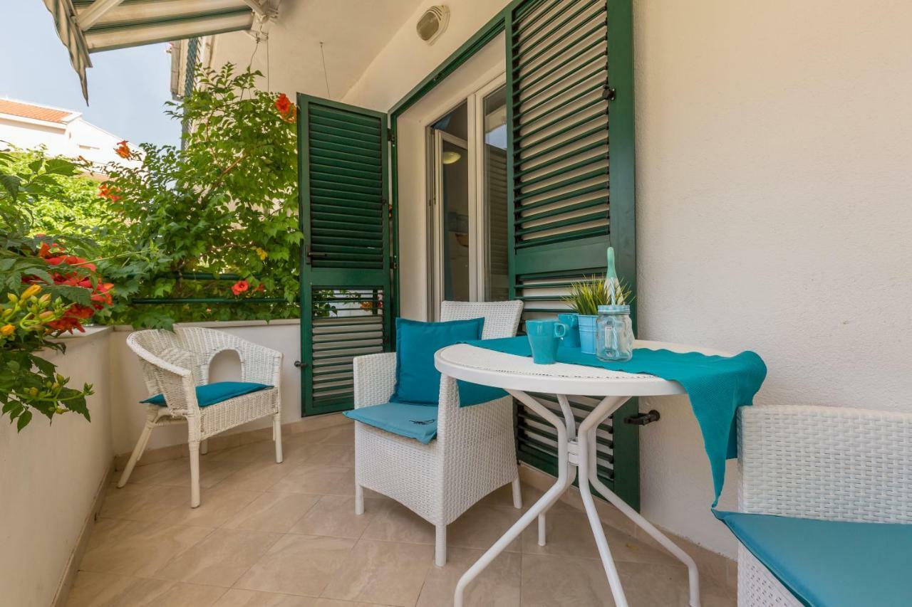 Apartmani Marko Tučepi Exterior foto
